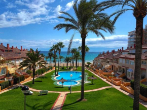 Casa en la playa con vistas al mar II
